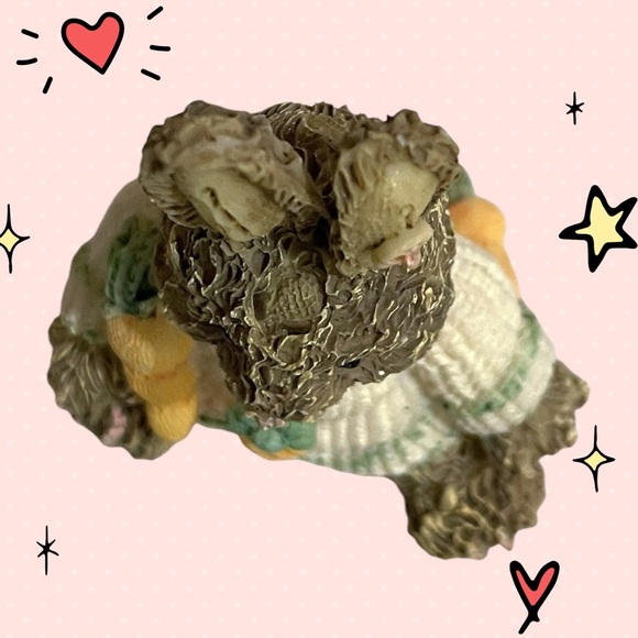 ABC Patchwork Bunny Wearing Carrot Sweater 3.5" Resin Figurine - Picture 7 of 8